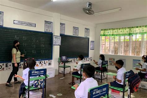 Shifting ipinatutupad sa mga eskuwelahan dahil sa  .